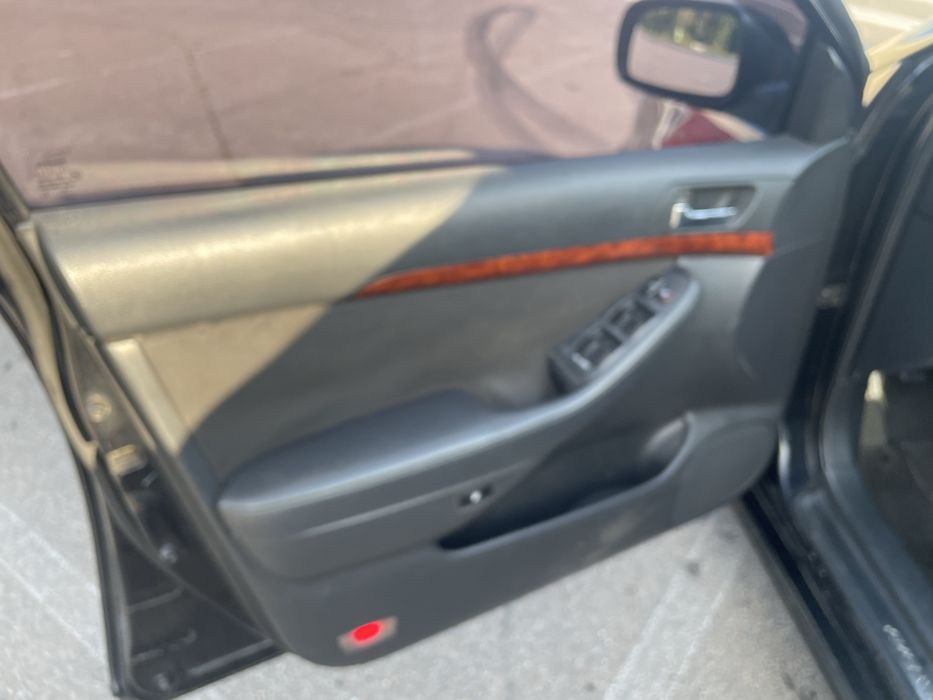 Продам Toyota Avensis