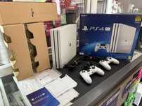 Konsola Sony PS4 Pro 1TB BIAŁA, Komplet, idealny stan