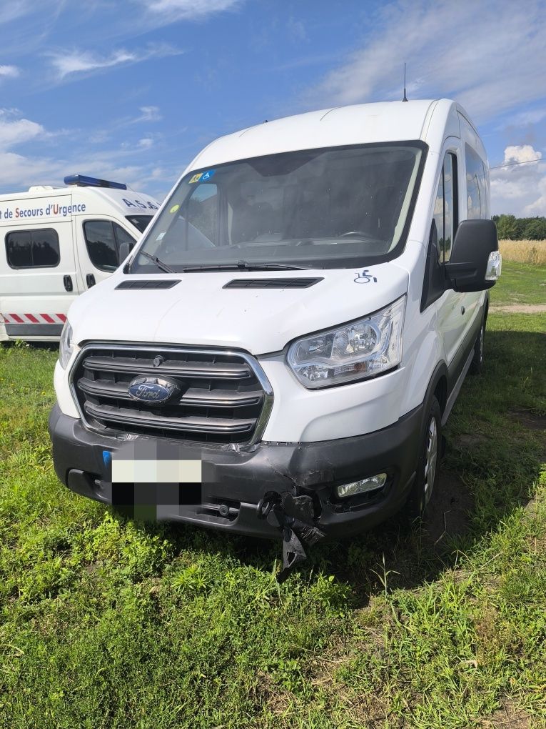 Ford Transit 9-osobowy specjalny dla osób niepełnosprawnych