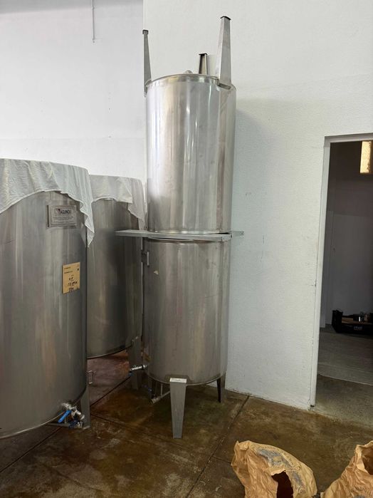 CUBAS SEMPRE CHEIAS INOX COMO NOVAS 300,500 L