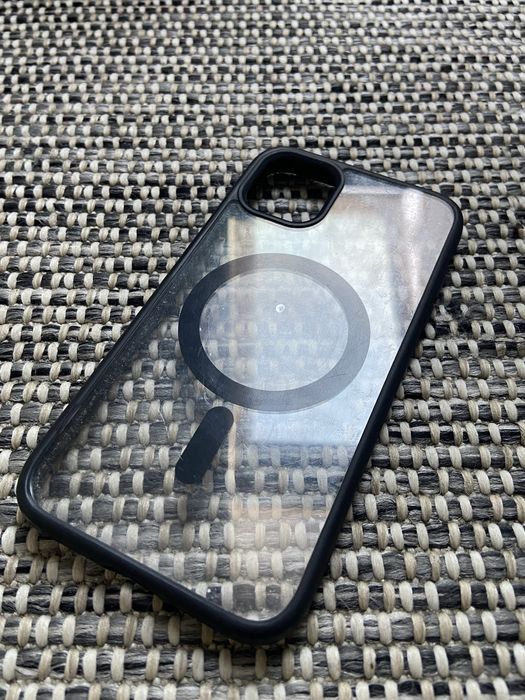 Case IPhone 11 z magnesem, ładowanie indukcyjne