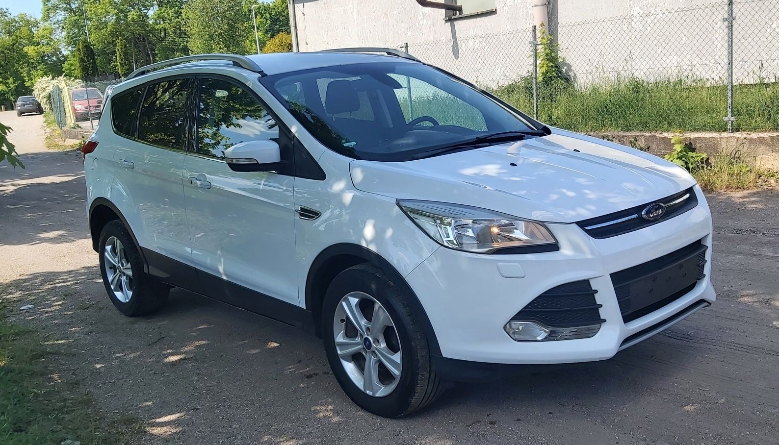 Ford Kuga 1,6 benzyna 2013r