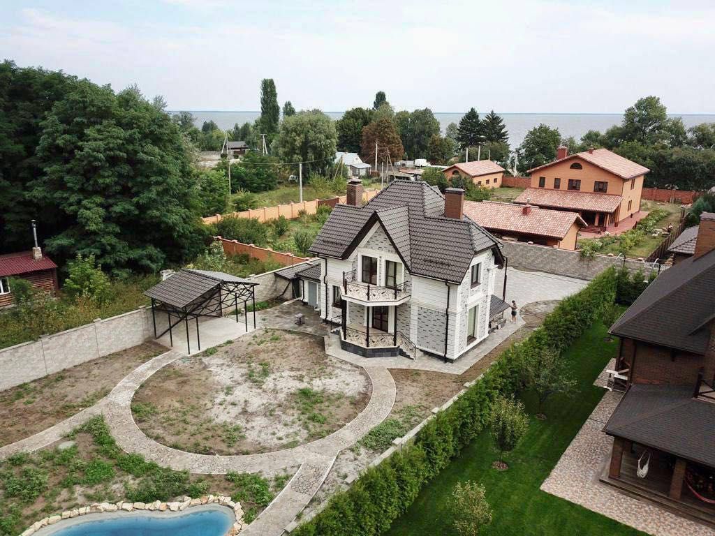 Будинок з РЕМОНТОМ та Меблями. Земля 15сот! Ліс, Море 200м.