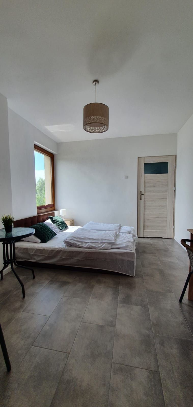 Rentyny Place4You. Dom nad jeziorem z prywatną plażą i balią. WAKACJE