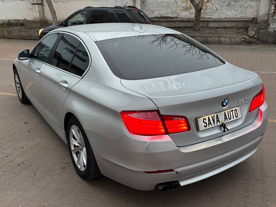 BMW F10 520d 2011 в Житомирі праве кермо седан