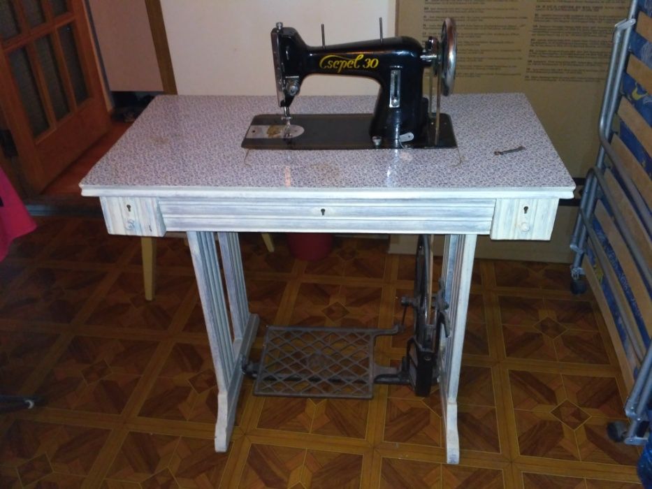 Швейная машинка Csepel 30 Чепель 30