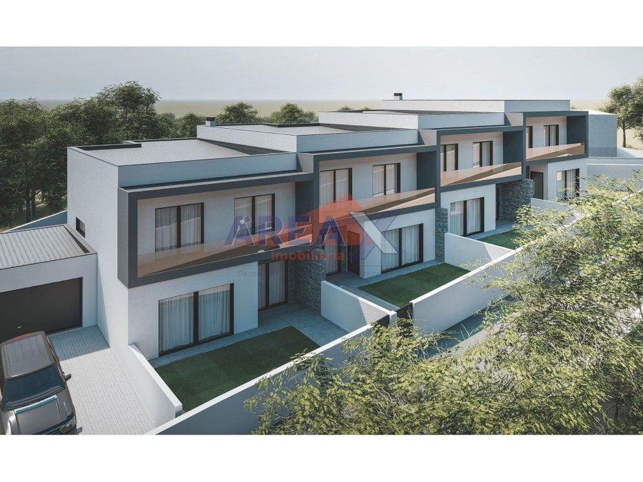 Moradias em banda, em construção.