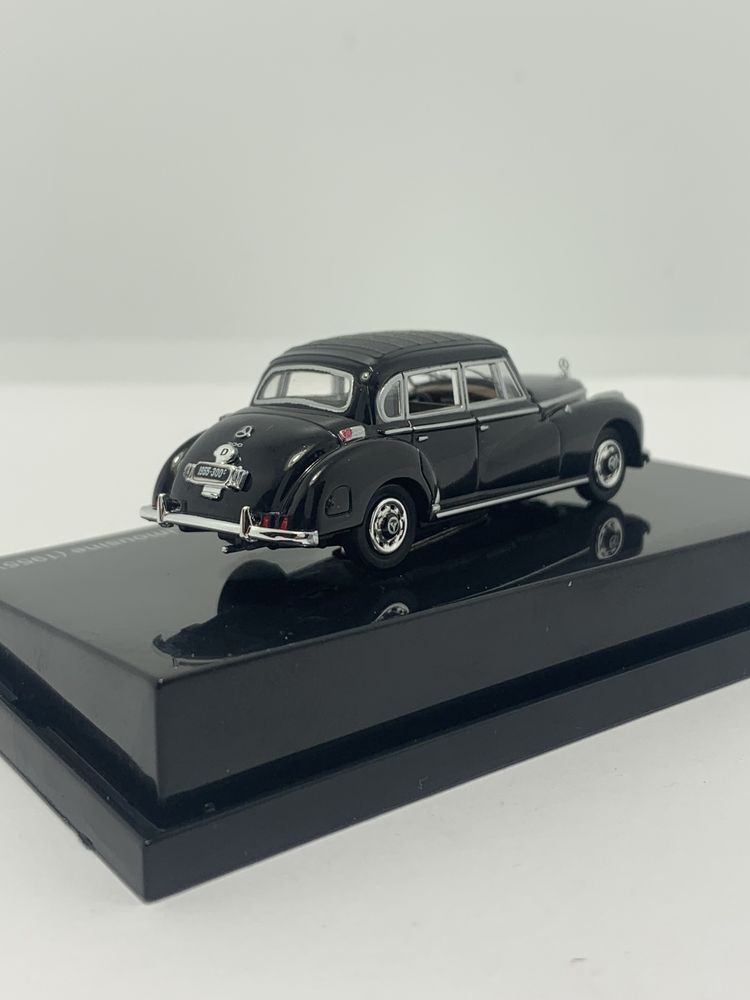 Mercedes 300c Limousine 1955 da Ricko 1/87