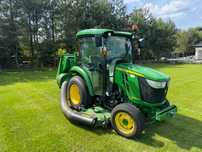 kosiarka JOHN DEERE 3045R, 4x4  plus kosiarka i mulczer jak nowa,