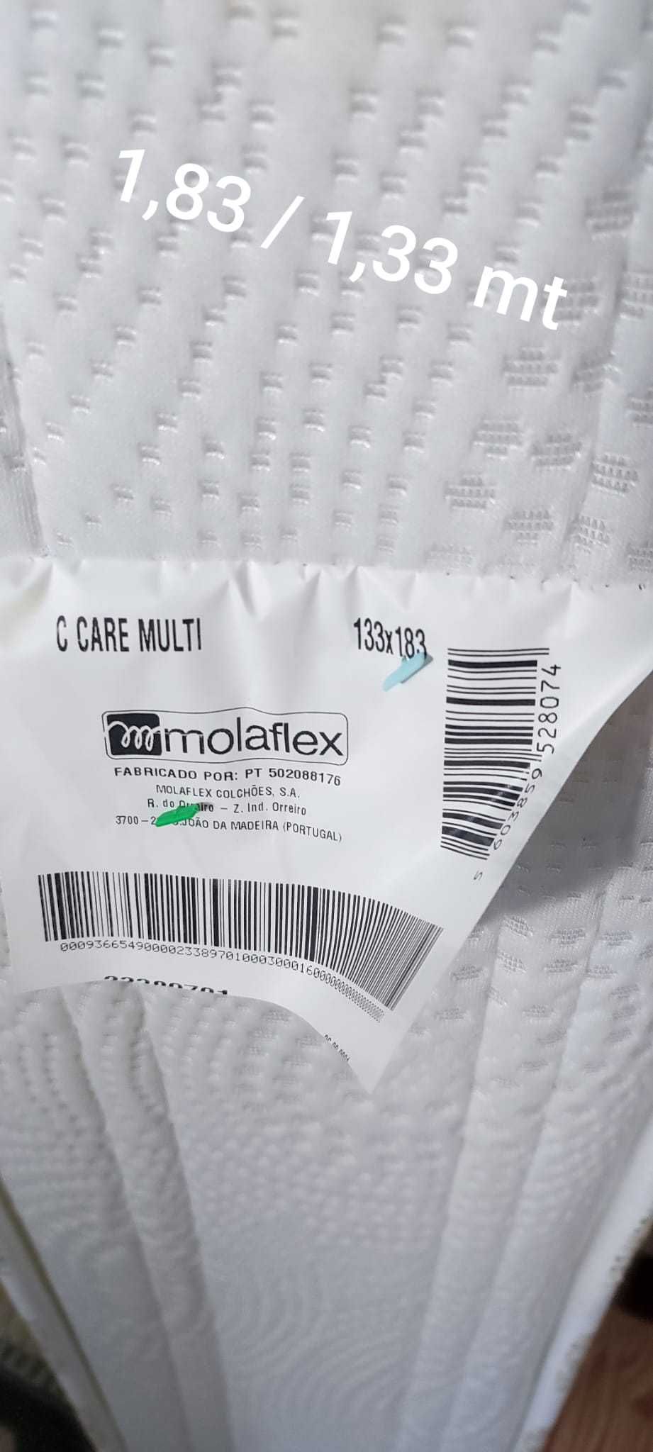 cama de casal em bom estado