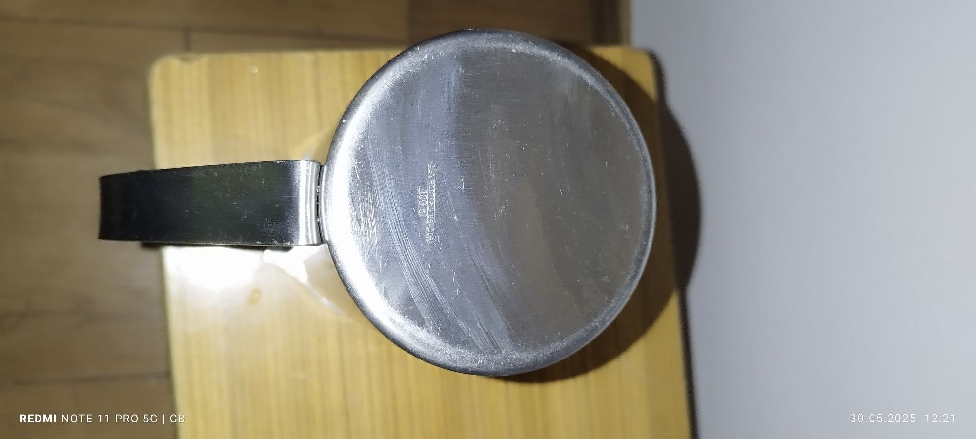 Sprzedam stary dzbanek ze stali nierdzewnej DDR