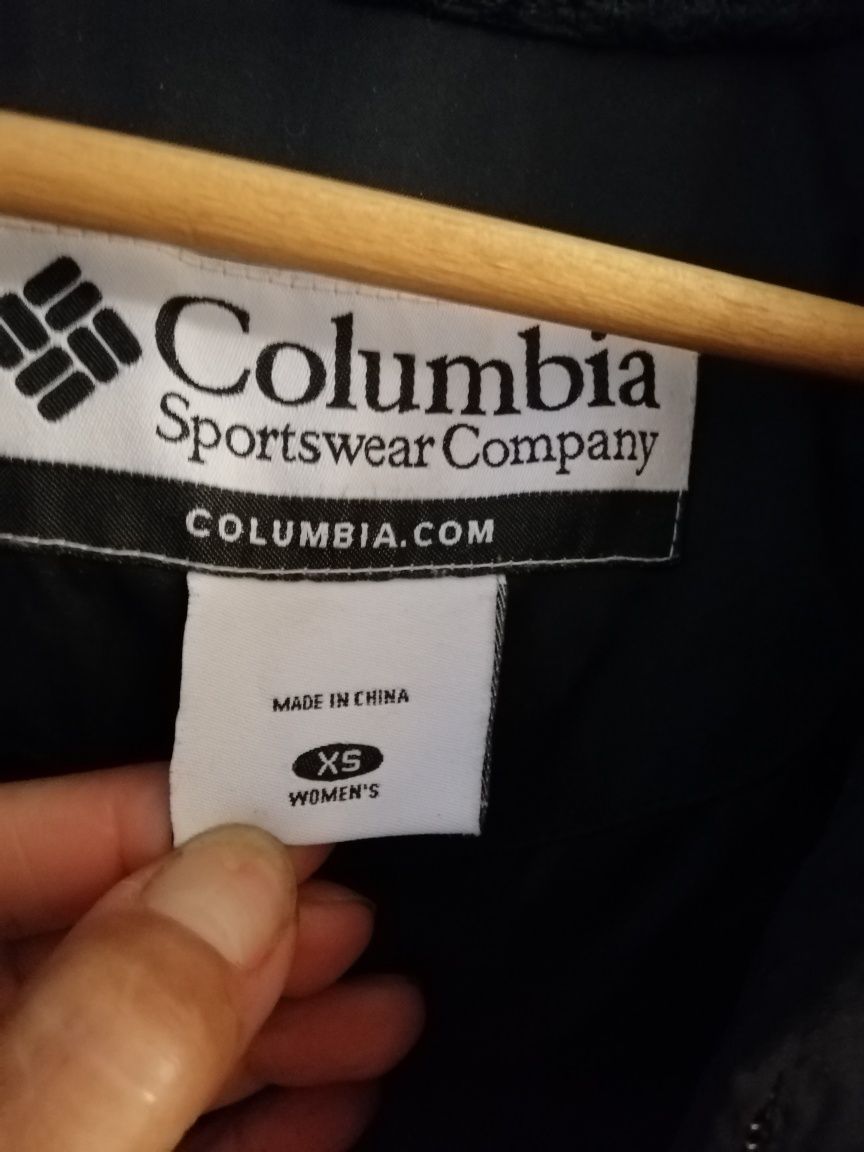 Продам куртку пальто пуховик для девочки Columbia, р. 42 (ХS)