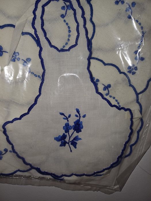 Bases copos  bordado açores e gola garrafa Tudo Novo!