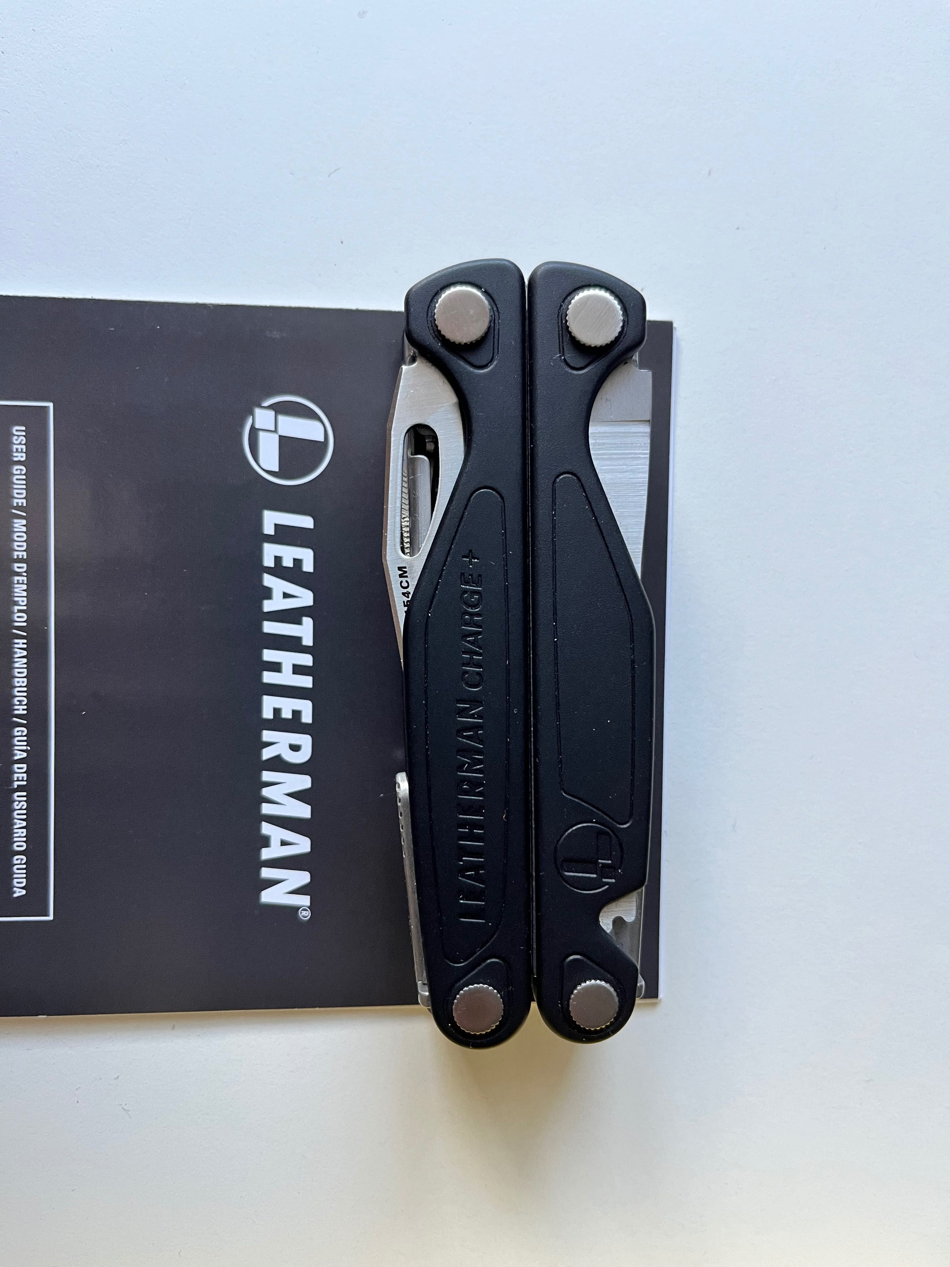 Multitool LEATHERMAN Charge +