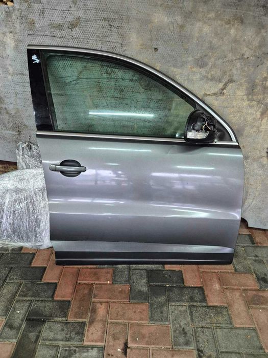 дверь передня правая Volkswagen Tiguan 2007-2015р
