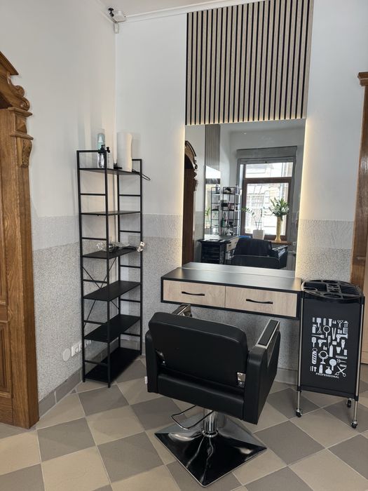 Оренда робочого місця перукаря