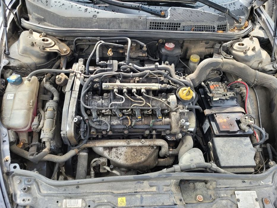 ALFA ROMEO GT 1.9 JTD 937A5000 skrzynia sanki belka przód tył wahacz zacisk zwrotnica maglownica głowica wtrysk