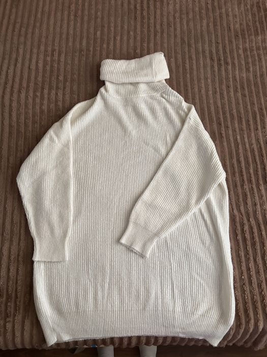 Светри жіночі, розмір М, ідеальний стан