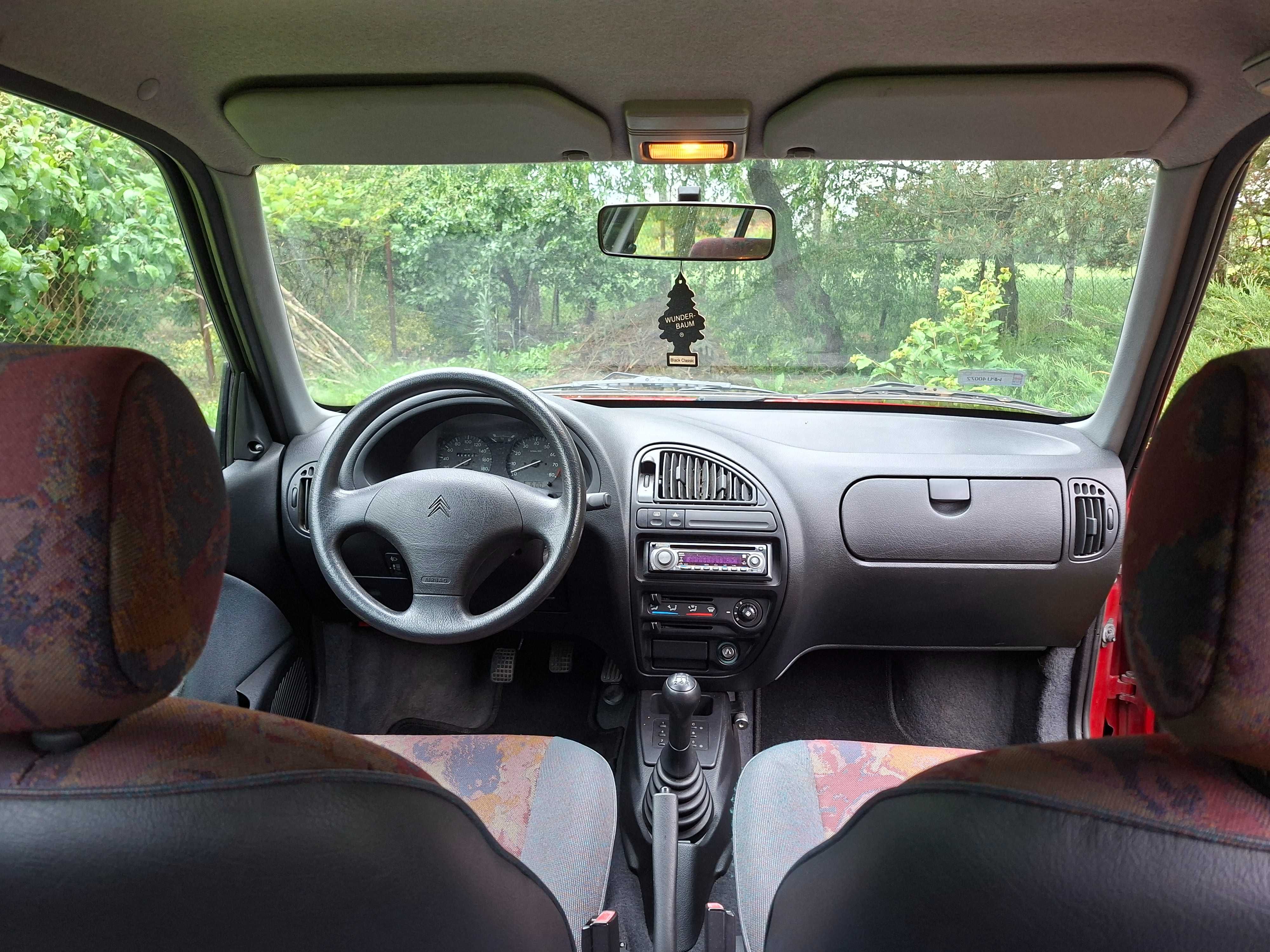 Citroen Saxo 1.1. Benzyna niski przebieg