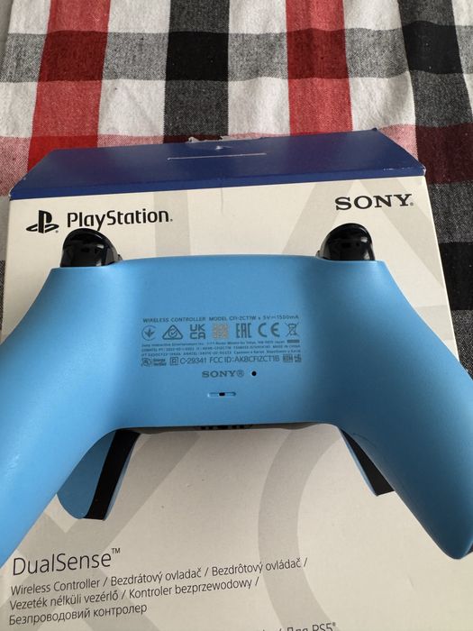 Kontroler ps5 niebieski