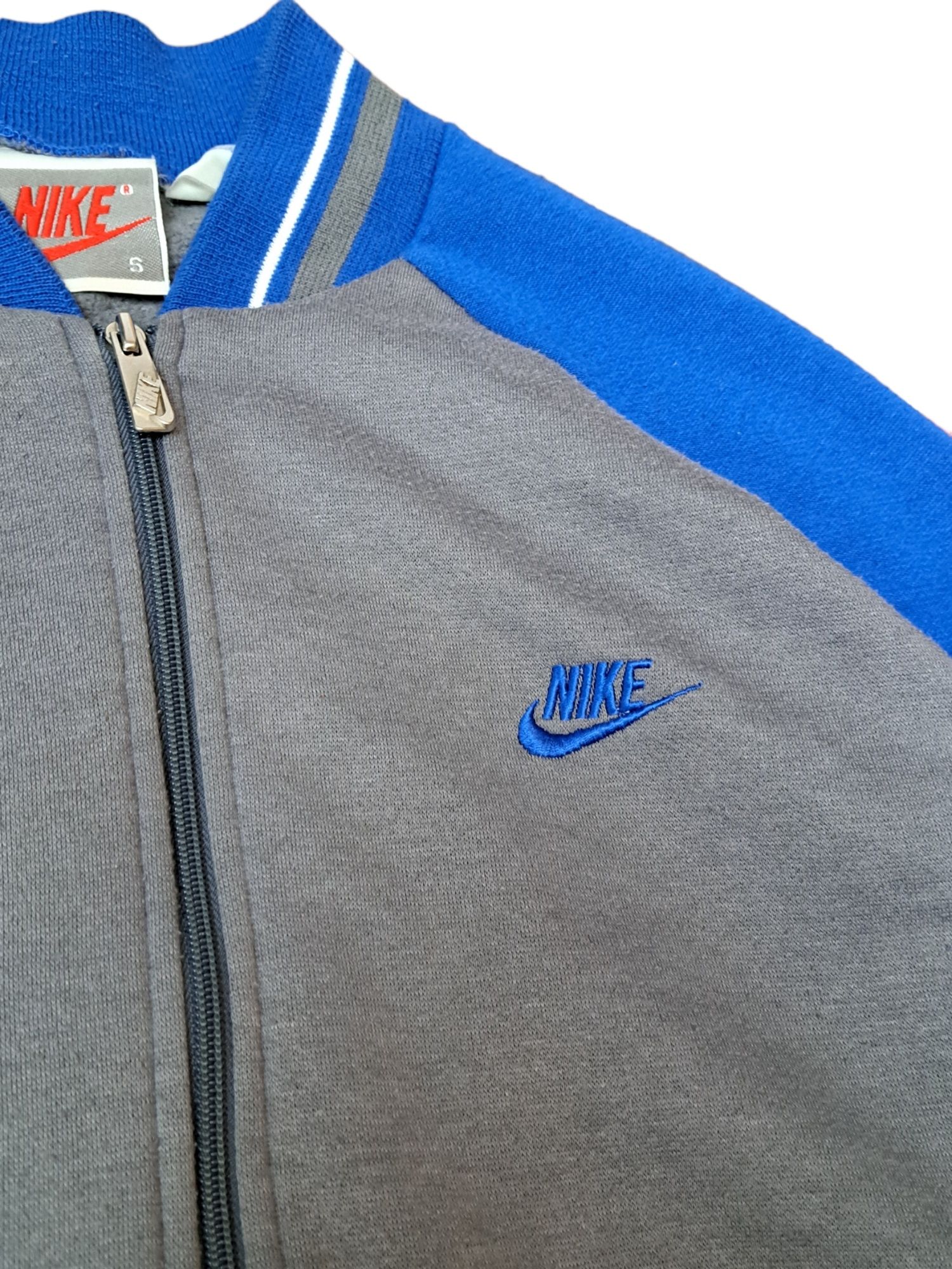 Niebiesko - szara Bluza Bomberka Nike z lat 90s, Adidas Asics Reebok