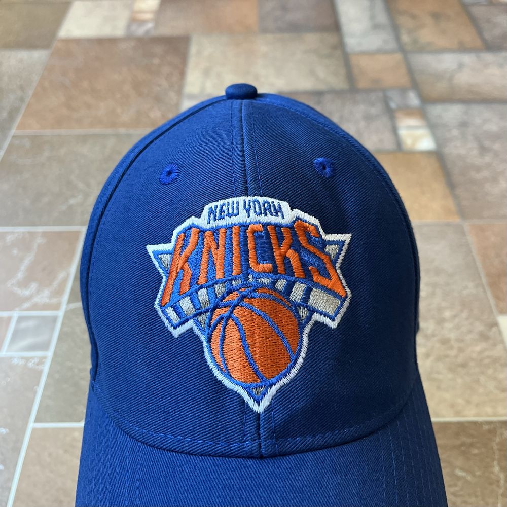 Кепка Adidas New York Knicks NBA