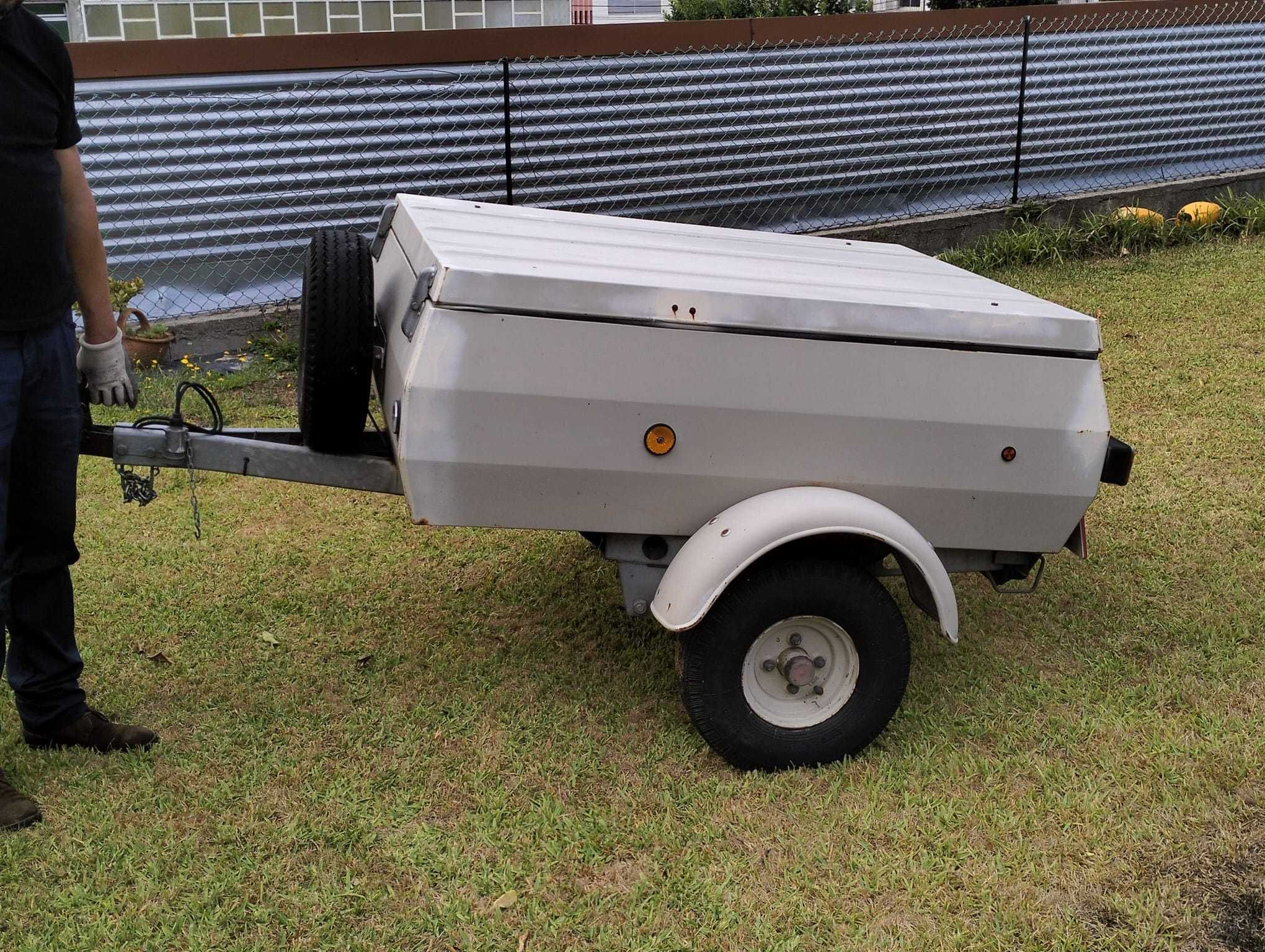 Reboque/atrelado com tampa de chave 1.30m×1m