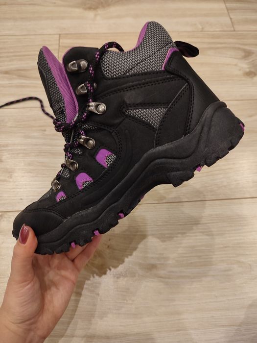 Новые трекинговые ботинки  Mountain Warehouse isodry