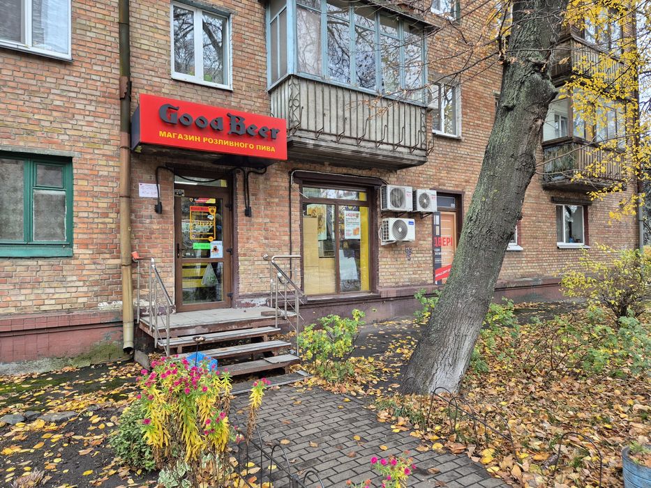 Оренда Фасад 50квм пр-т Повітряних Сил 43