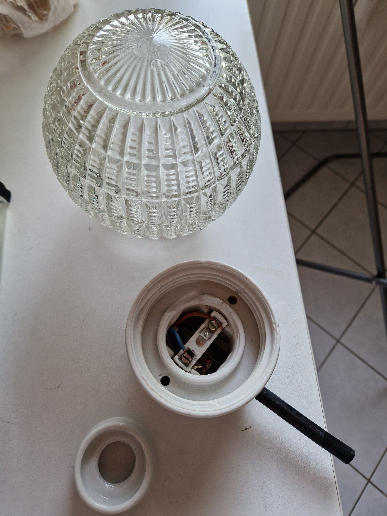 lampa loft . stara lampa klosz . puszka bakelitowa . bakelit