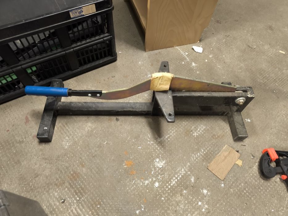 Gilotyna laminat parkiet