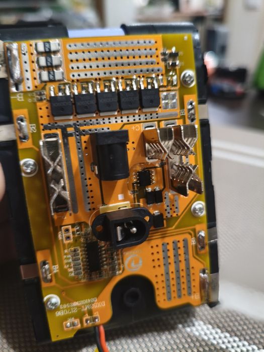 Аккумулятор высокотоковый для инструмента. 21700 4Ah 8Ah