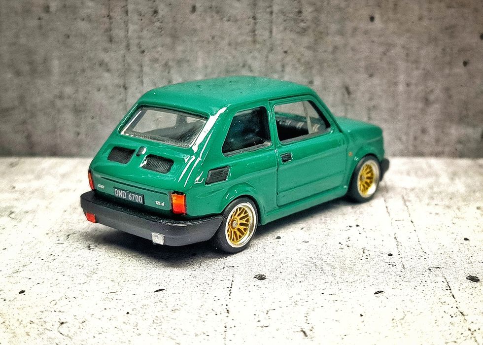 Model Fiat 126p Welly