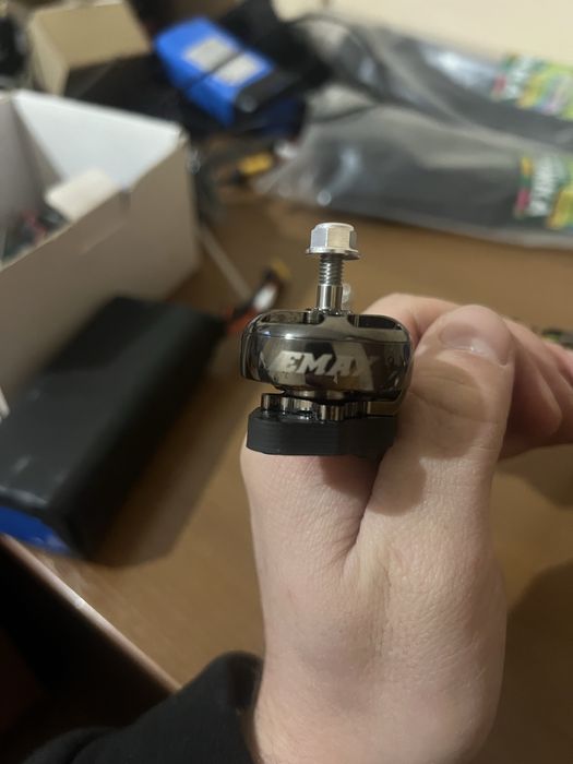 Продам запчастини до FPV дронів