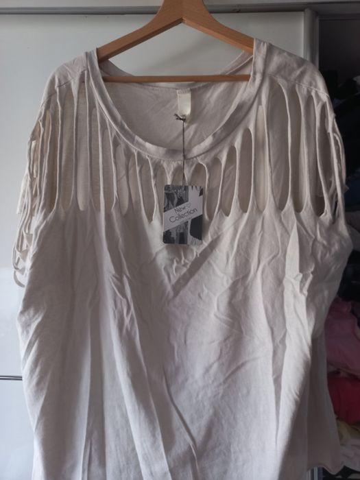 New Collection bluzka koszulka 42/44 dziury nowa