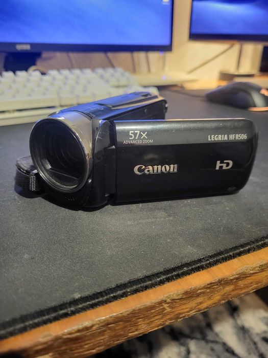 Відеокамера Canon Legria HF R506 Black