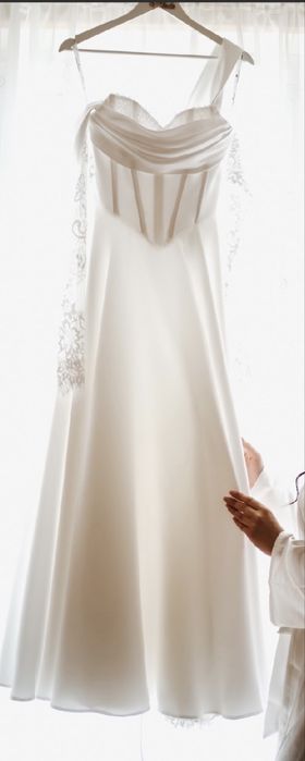 Suknia ślubna Donia Casar