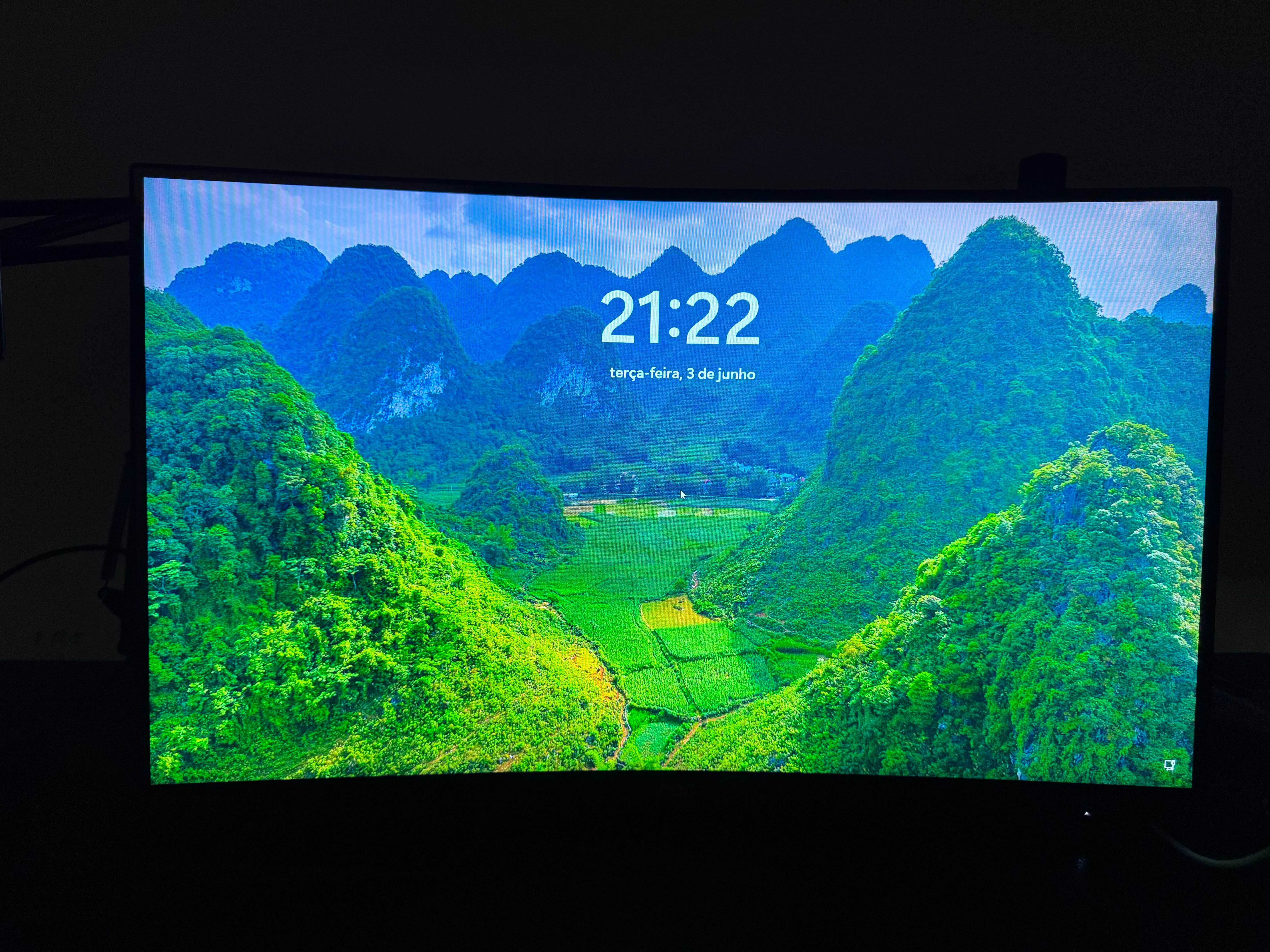Monitor aoc 165hz curvo 27 polegadas 1ms