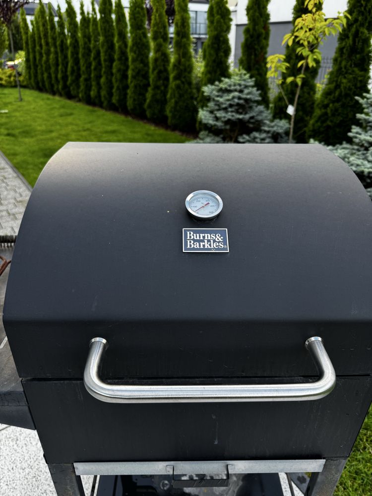 Grill węglowy Jula Burns&Barkles® z termometrem
