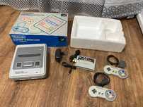 Nintendo Super Famicom (SNES) w pudełku
