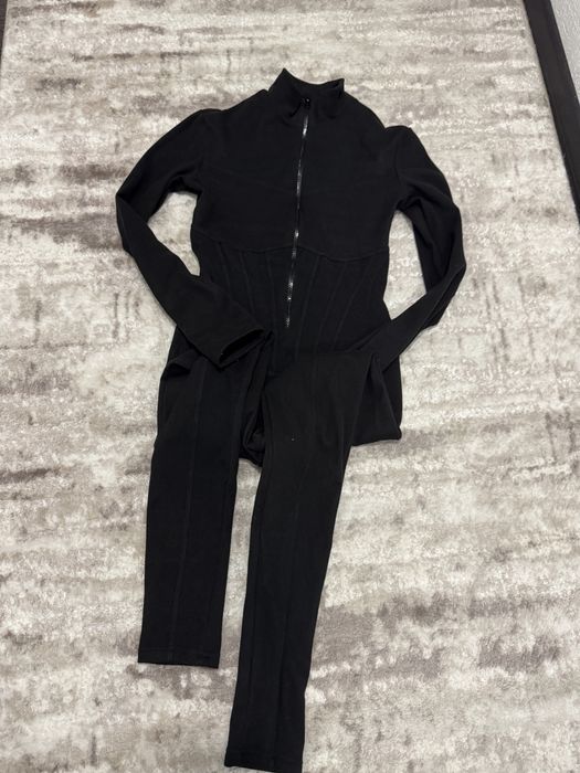 Продам теплесенький універсальний жіночий комбінізон