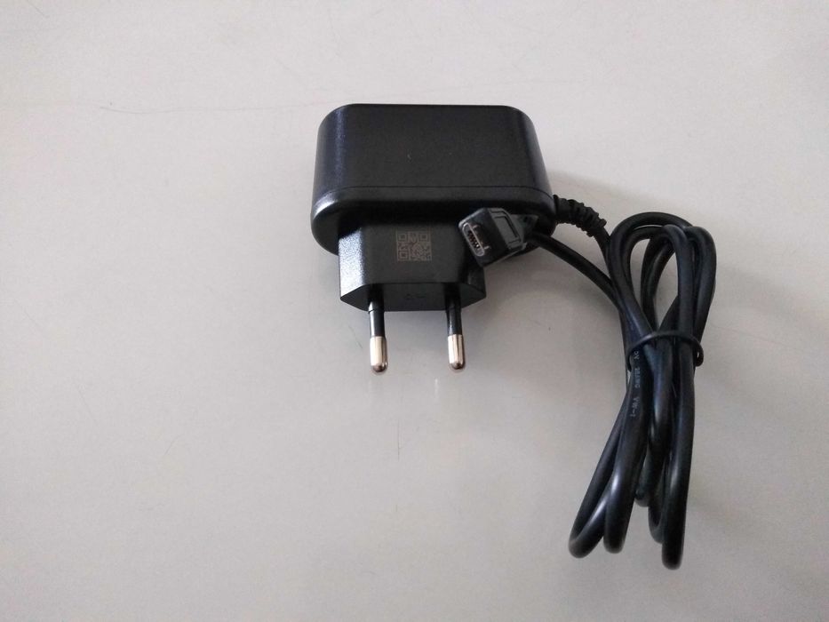 Carregador para telemóvel Altice S11, como NOVO!