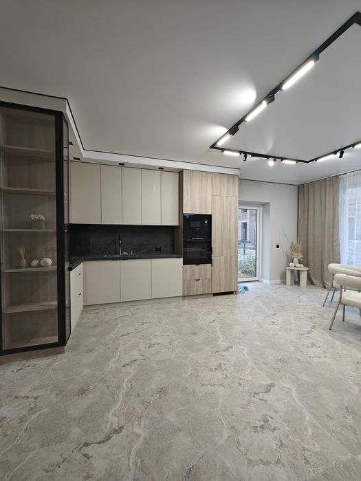 Продаю БЕЗ КОМІСІЇ для покупця. Будинок