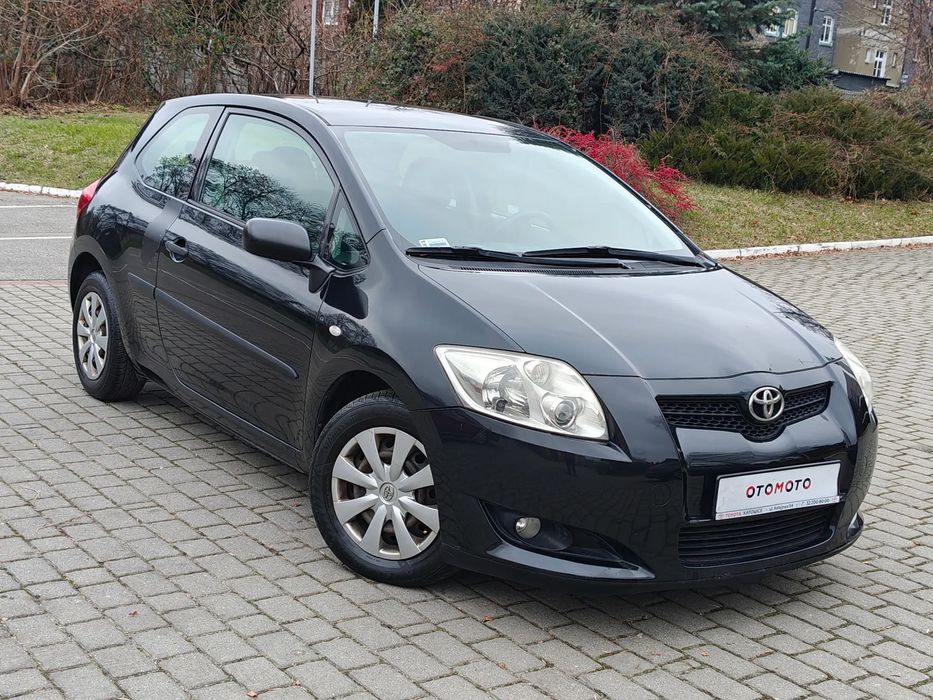 Toyota Auris 1.4 D-4D 90KM * 6 Biegów * Sprawna KLIMATYZACJA *