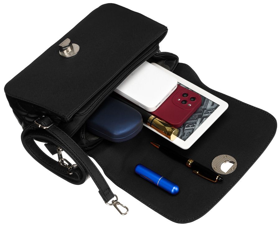 elegancka torebka w czarnym kolorze crossbody z pikowanymi bokami