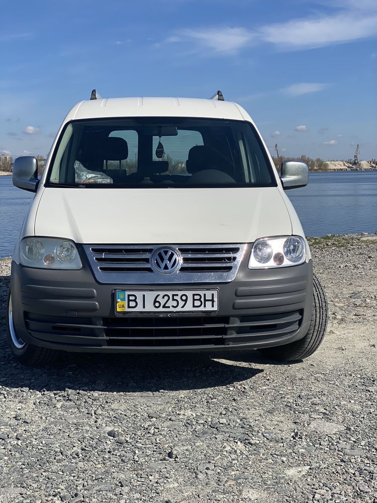 Volkswagen caddy в гарному стані