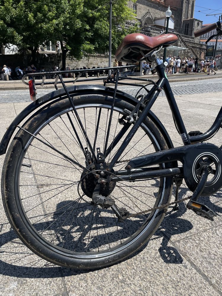 Bicicleta Pasteleira Preta