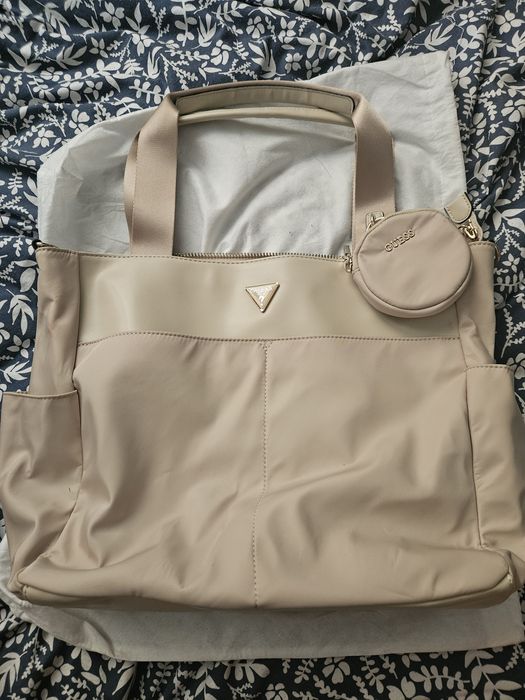 Guess torebka ECO GEMMA
kolor beżowy HWEYG8 39524