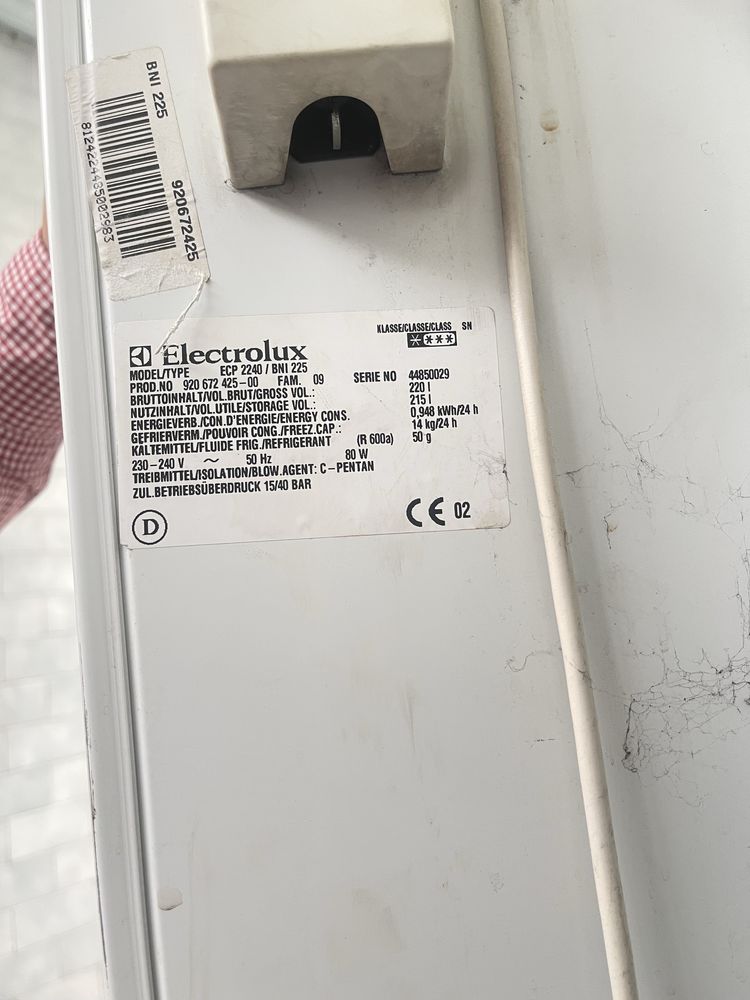 ELECTROLUX ECP2240 Arca Congeladora