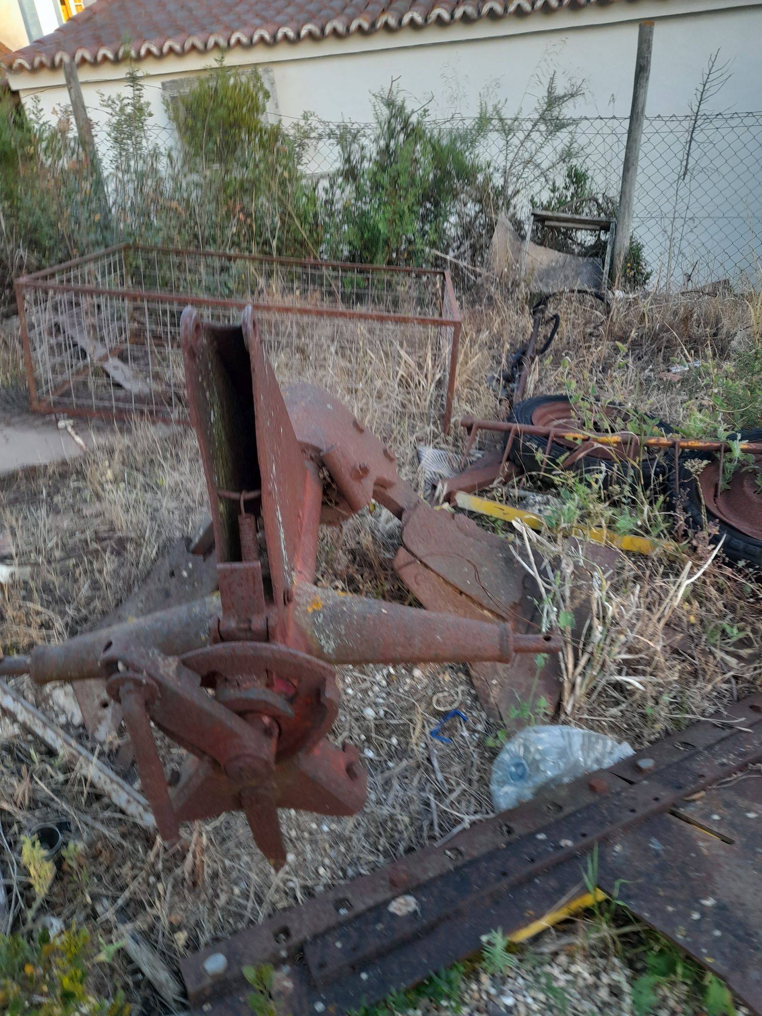 Chassi de uma charrua de um ferro